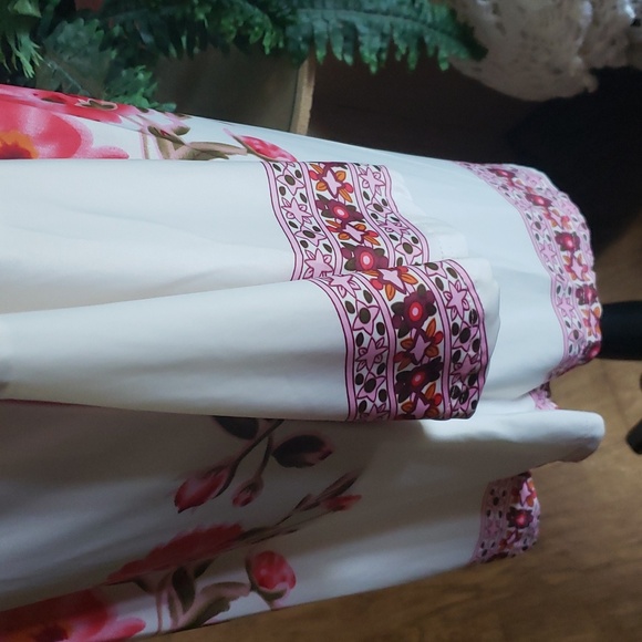 Dress - Picture 4 of 5